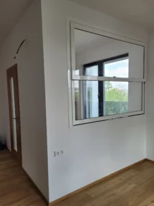 Výsuvné okno Praha-Karlín